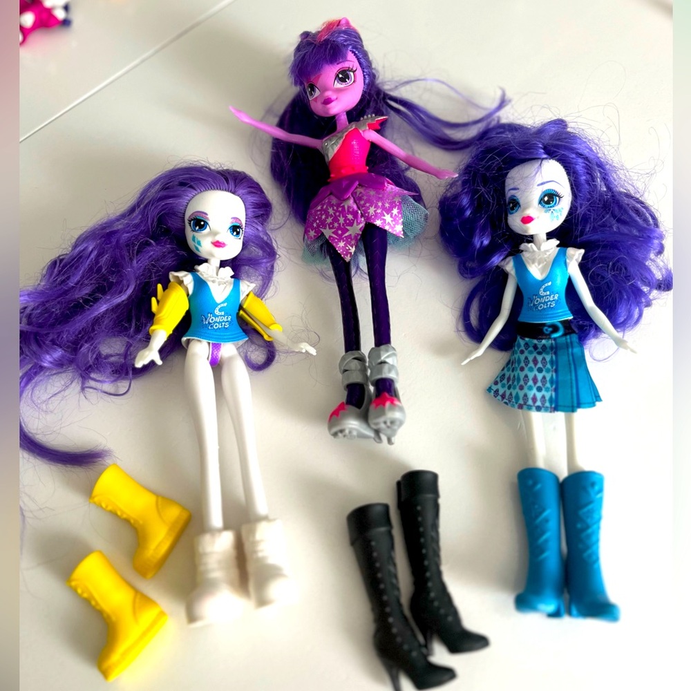 My Little Pony EQUESTRIA GIRLS dolls.